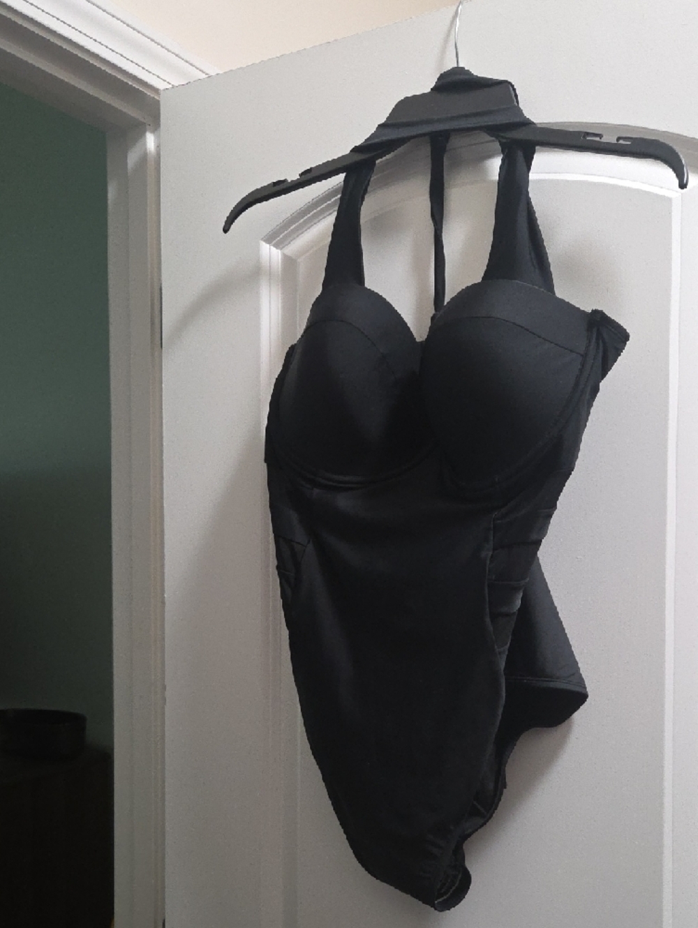 NWT ADOREME 38/40 D-E Cup OnePiece Adjustble Swim w/ Multi-Style Underwire Top